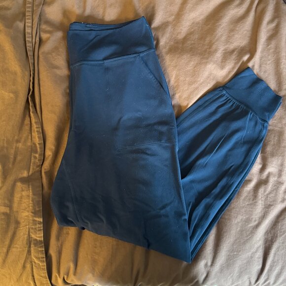 Lululemon True Navy Align Joggers - Picture 3 of 5